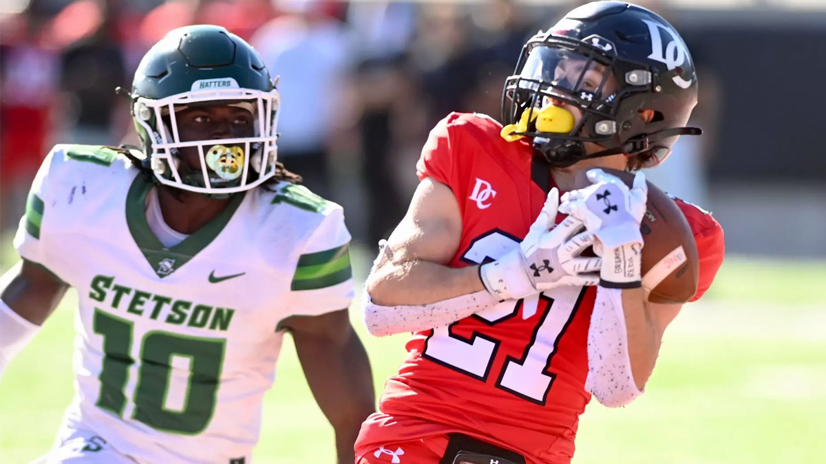 Davidson's Aaron Maione catches a pass against Stetson in Pioneer Football League action.