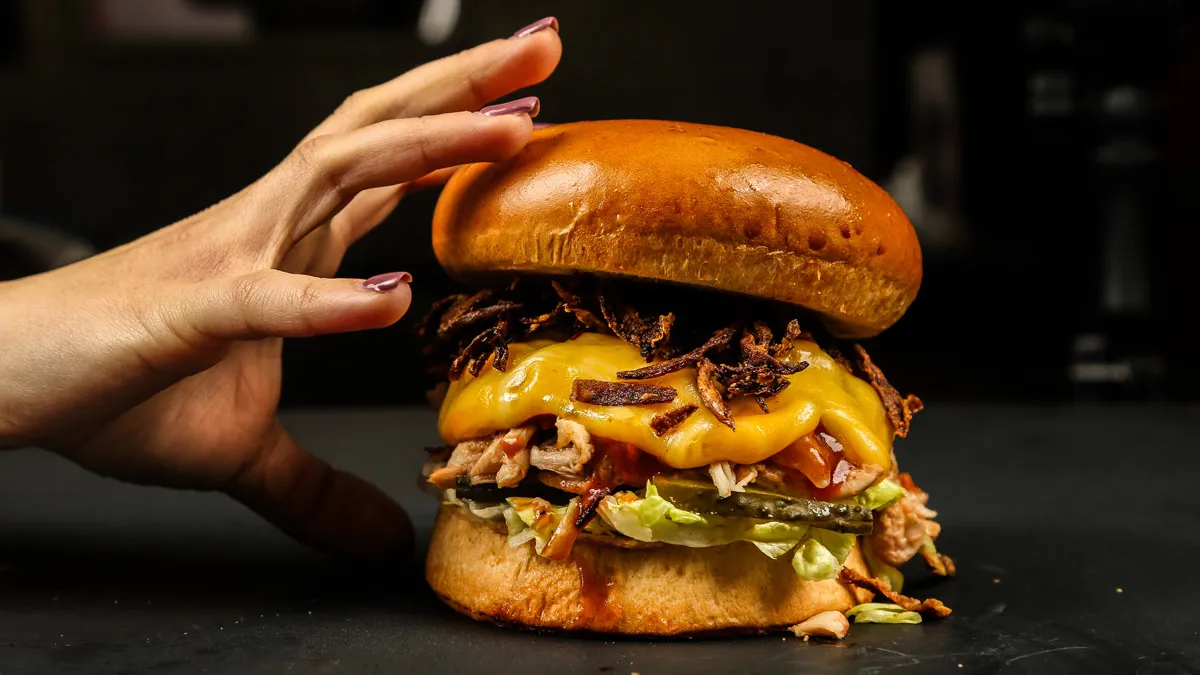 Mouthwatering cheesesteak sandwich used in NC Football News ad campaign to show how effective visuals drive clicks